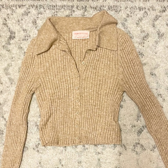 Urban Outfitters Button Up Top - Picture 2 of 4